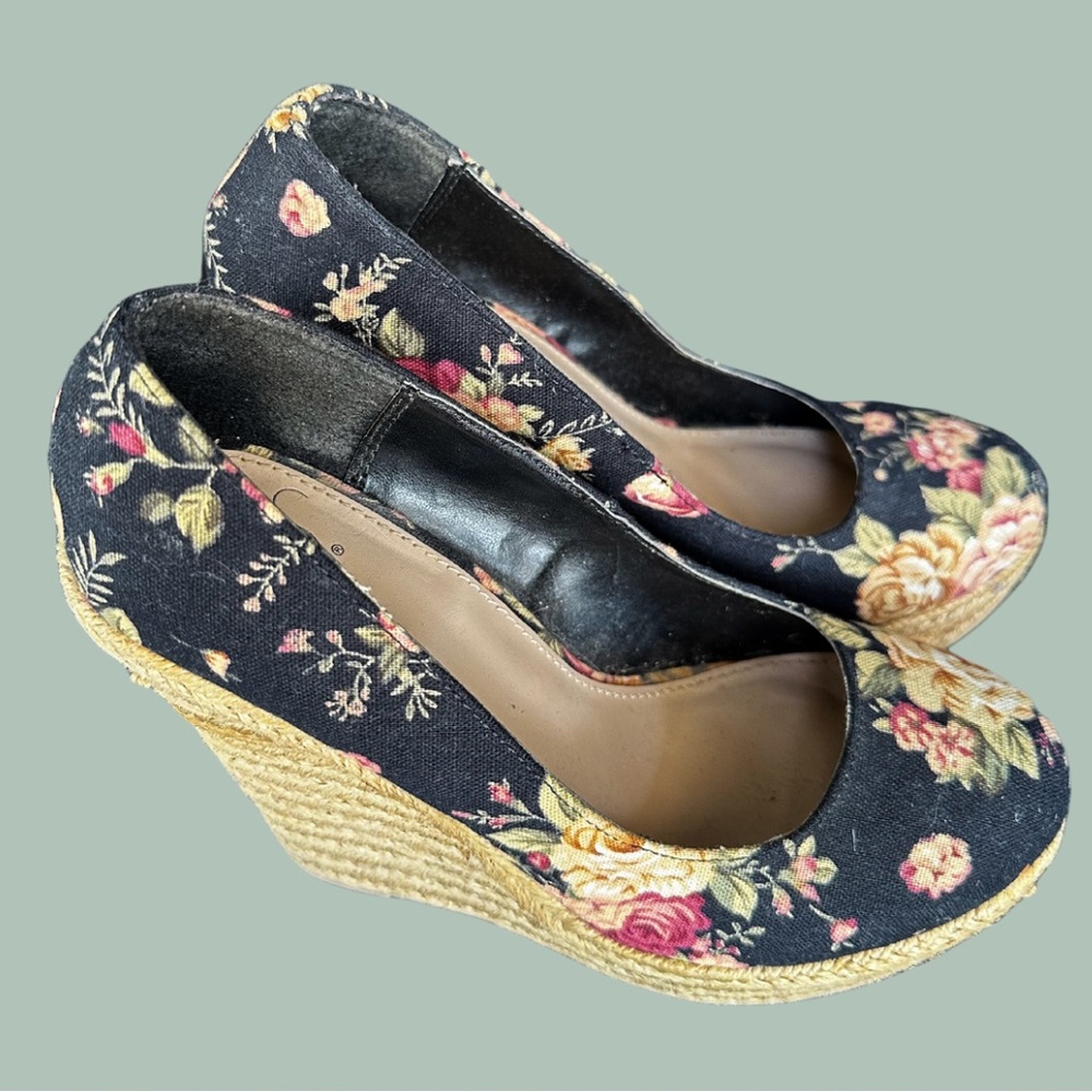 Flower wedges - Picture 2 of 3